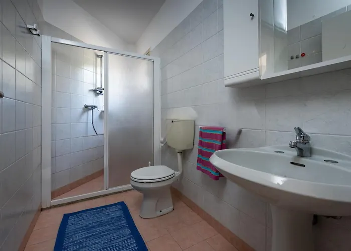 דירה Cozy House With Garden And Pool In